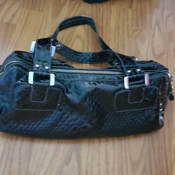 Guess Purse - Picture 4 of 10